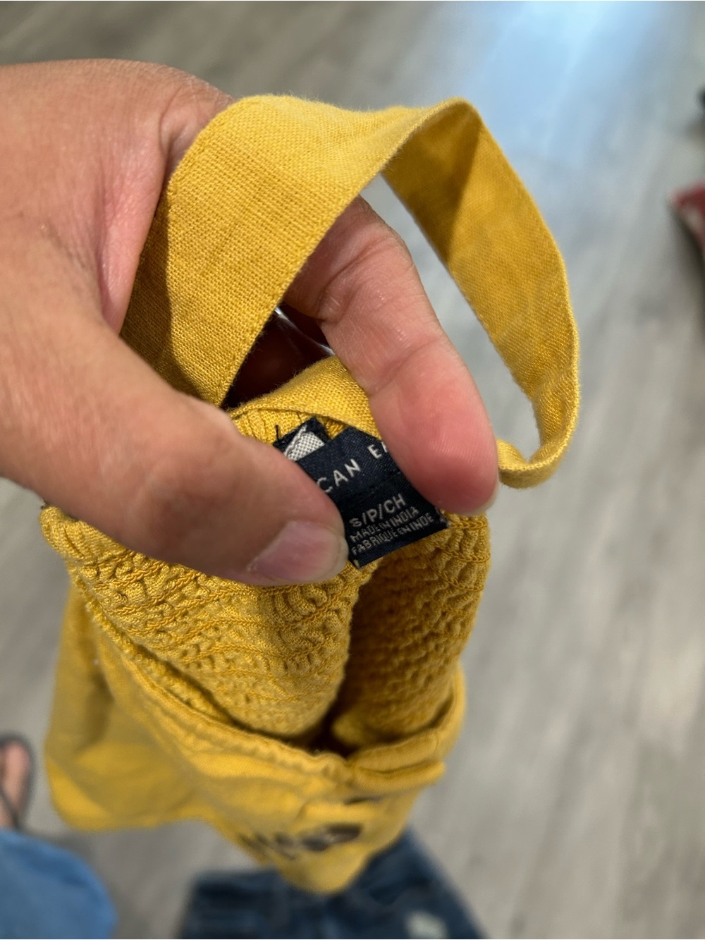 American Eagle Outfitters Yellow Button-Front Crop Top - Picture 4 of 5